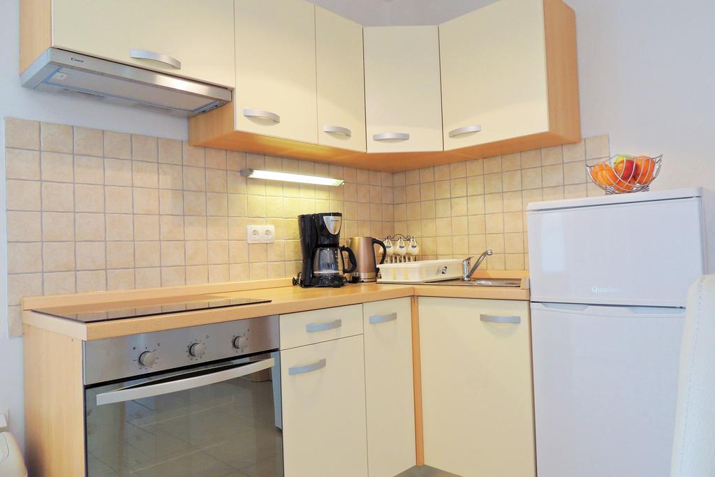 Private Accommodation Kirincic Vrh  ภายนอก รูปภาพ